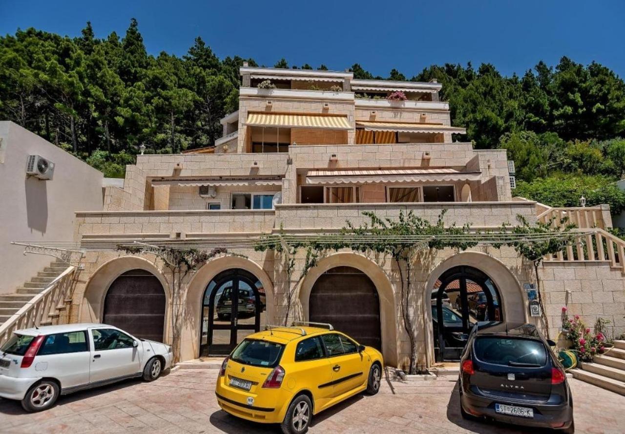 Apartments Draga - 10 M From Sea Brela Exterior foto